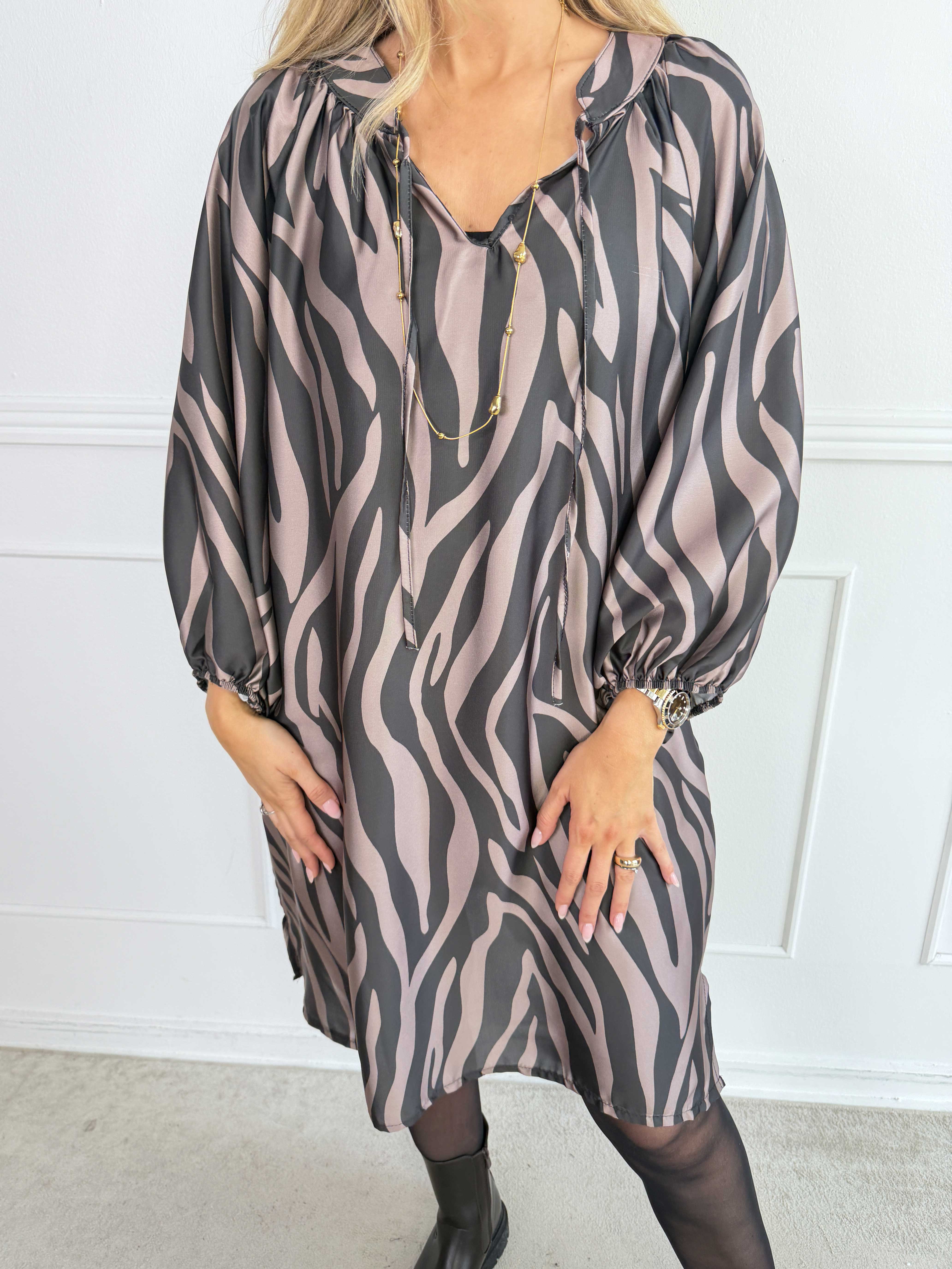 Amidala Print – Elegant plus size tunikaklänning i olika mönster